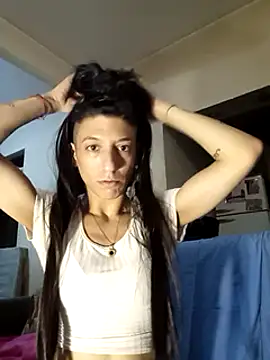 Snapshot of gala2 chatting on 01-18-25, 02:14 gala2 online show from 01-18-25, 02:14