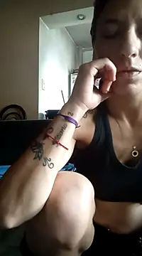 Snapshot of gala2 chatting on 01-19-25, 02:59 gala2 online show from 01-19-25, 02:59