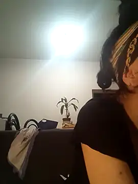 Snapshot of gala2 chatting on 01-29-25, 12:33 gala2 online show from 01-29-25, 12:33