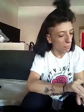 Snapshot of gala2 chatting on 01-30-25, 03:29 gala2 online show from 01-30-25, 03:29