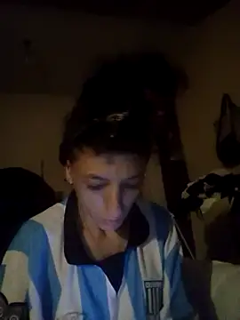 Snapshot of gala2 chatting on 02-06-25, 07:56 gala2 online show from 02-06-25, 07:56