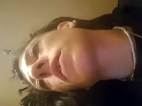 Snapshot of gala2 chatting on 02-14-25, 05:51 gala2 online show from 02-14-25, 05:51