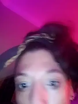 Snapshot of gala2 chatting on 02-22-25, 10:09 gala2 online show from 02-22-25, 10:09