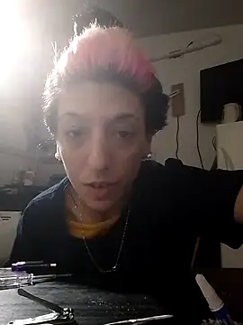 Snapshot of gala2 chatting on 09-18-25, 01:57 gala2 online show from 09-18-25, 01:57