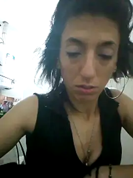 Snapshot of gala2 chatting on 10-23-25, 07:40 gala2 online show from 10-23-25, 07:40