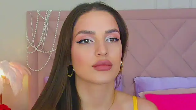 BellaHalles online show from 12-30-24, 12:09