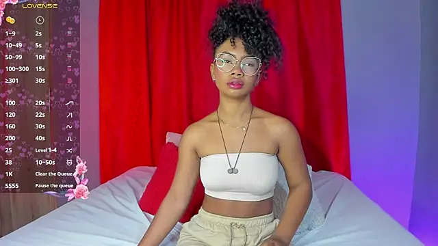 EmmaSmith06 online show from 12-18-25, 05:08