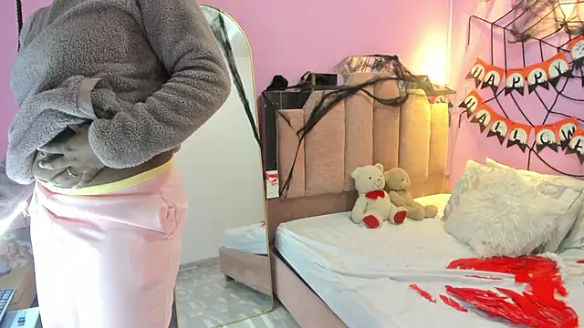 LoveQueen2 online show from 10-24-25, 11:39