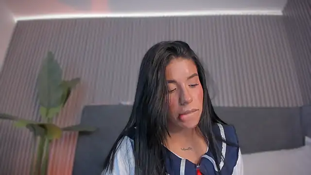emelie 89 online show from 04-29-26, 05:30