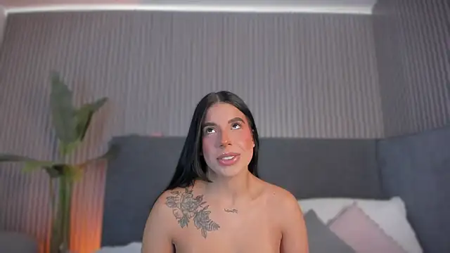 emelie 89 online show from 05-12-26, 12:13