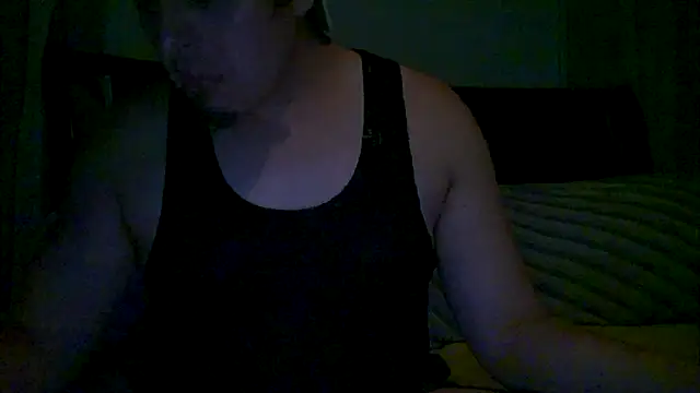 Snapshot of CloudyBoy_Toy chatting on 10-27-25, 04:16 CloudyBoy Toy online show from 10-27-25, 04:16