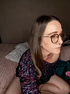 Snapshot of Deviant_Desires_xx chatting on 09-23-25, 05:16 Deviant Desires xx online show from 09-23-25, 05:16