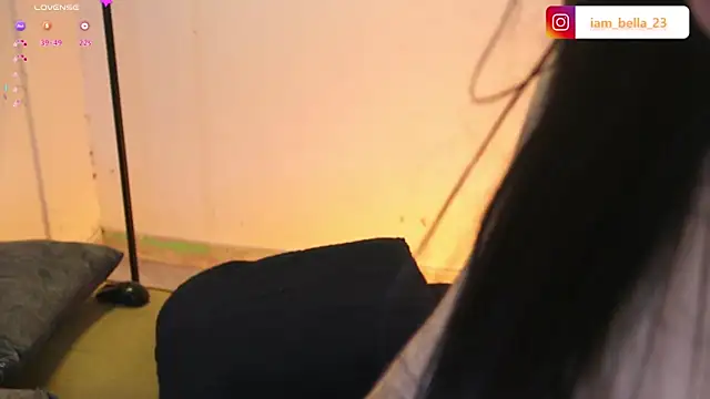 Snapshot of yourtoybella chatting on 03-06-25, 10:36 yourtoybella online show from 03-06-25, 10:36