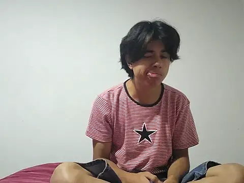 Isaac Nw online show from 04-12-26, 03:44