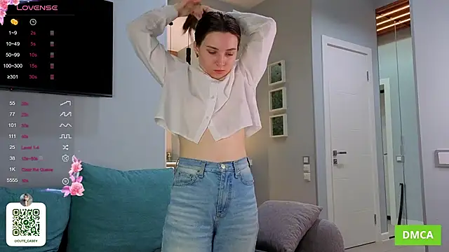 Snapshot of DonnaBurkee chatting on 10-16-25, 04:57 DonnaBurkee online show from 10-16-25, 04:57