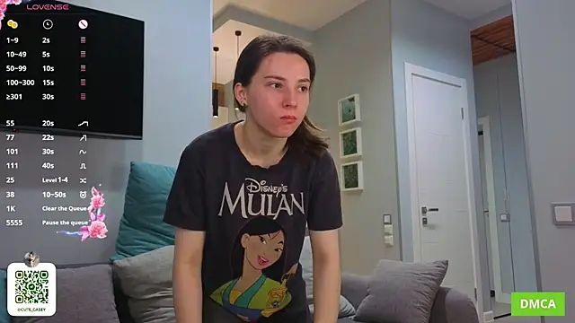 Snapshot of DonnaBurkee chatting on 11-06-25, 04:13 DonnaBurkee online show from 11-06-25, 04:13