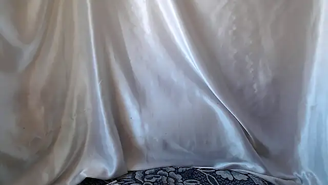 Burberrry  online show from 03-22-25, 05:06