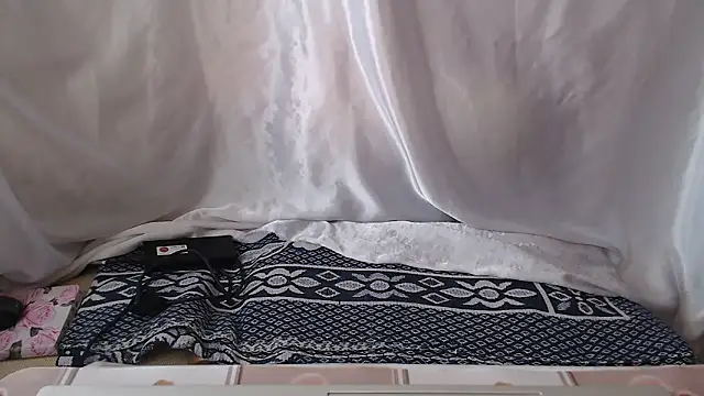 Burberrry  online show from 01-14-26, 07:36