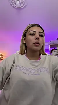 Snapshot of SALOOMEE__ chatting on 03-21-25, 11:01 SALOOMEE online show from 03-21-25, 11:01