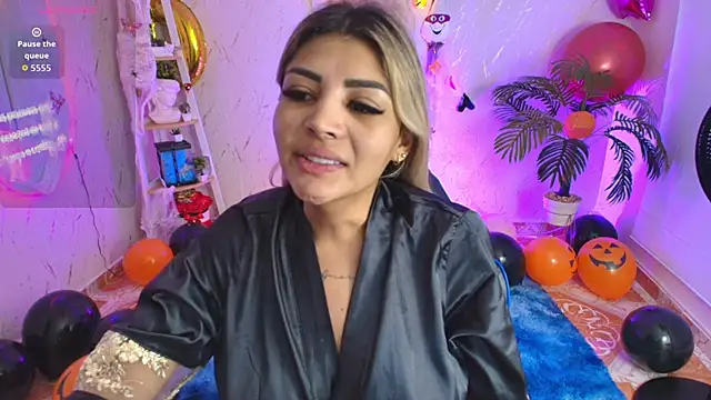 SALOOMEE   online show from 10-15-25, 10:59