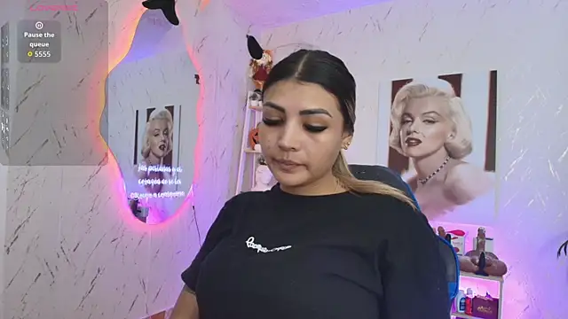 SALOOMEE   online show from 04-14-26, 12:38