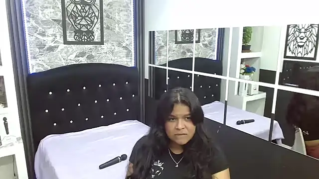 Snapshot of sia_cavad chatting on 01-21-25, 06:23 sia cavad online show from 01-21-25, 06:23