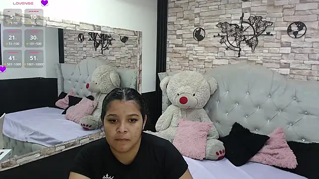 Snapshot of sia_cavad chatting on 02-07-25, 12:39 sia cavad online show from 02-07-25, 12:39