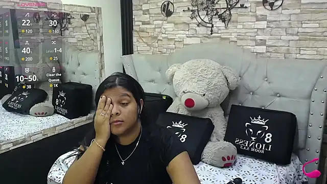 Snapshot of sia_cavad chatting on 03-18-25, 12:25 sia cavad online show from 03-18-25, 12:25