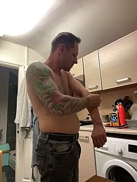 Yourhotboy 42 online show from 10-09-25, 05:44