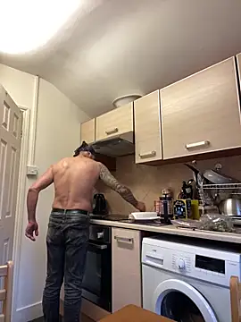 Snapshot of Yourhotboy_42 chatting on 02-20-26, 04:40 Yourhotboy 42 online show from 02-20-26, 04:40