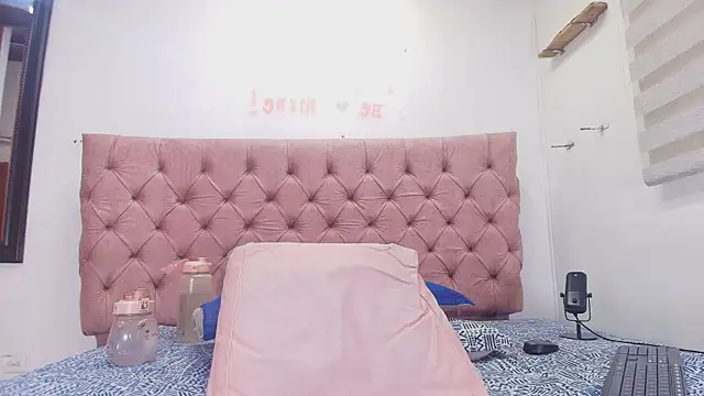 diane di online show from 09-13-25, 07:13