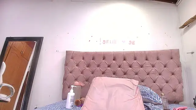 diane di online show from 11-08-25, 07:12