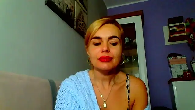 Snapshot of DESIREjenny chatting on 12-02-24, 09:24 DESIREjenny online show from 12-02-24, 09:24