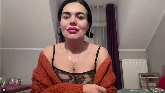 Snapshot of DESIREjenny chatting on 11-29-25, 07:55 DESIREjenny online show from 11-29-25, 07:55