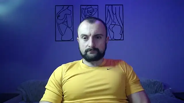 Snapshot of brindlefly6969 chatting on 12-31-24, 03:42 brindlefly6969 online show from 12-31-24, 03:42