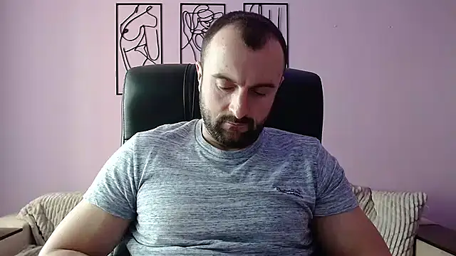 Snapshot of brindlefly6969 chatting on 02-11-25, 11:32 brindlefly6969 online show from 02-11-25, 11:32