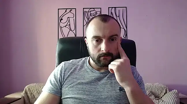 Snapshot of brindlefly6969 chatting on 02-24-25, 11:43 brindlefly6969 online show from 02-24-25, 11:43