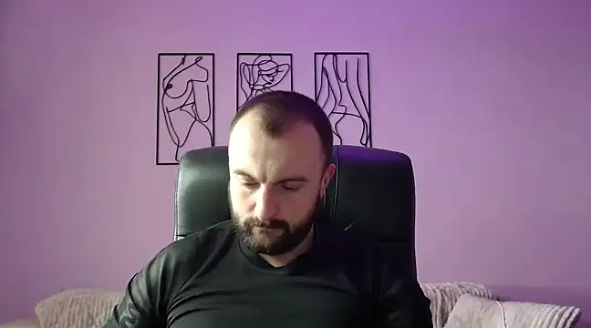 Snapshot of brindlefly6969 chatting on 03-05-25, 11:28 brindlefly6969 online show from 03-05-25, 11:28