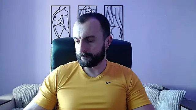 Snapshot of brindlefly6969 chatting on 03-12-25, 11:31 brindlefly6969 online show from 03-12-25, 11:31