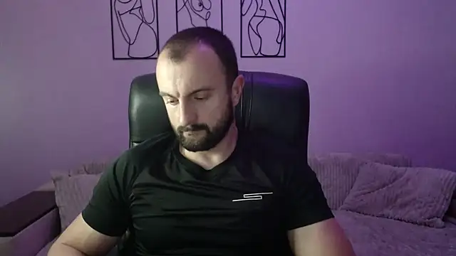 Snapshot of brindlefly6969 chatting on 09-11-25, 11:43 brindlefly6969 online show from 09-11-25, 11:43