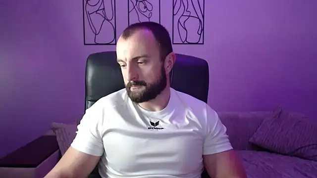 Snapshot of brindlefly6969 chatting on 10-18-25, 11:00 brindlefly6969 online show from 10-18-25, 11:00