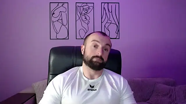 Snapshot of brindlefly6969 chatting on 11-07-25, 11:43 brindlefly6969 online show from 11-07-25, 11:43