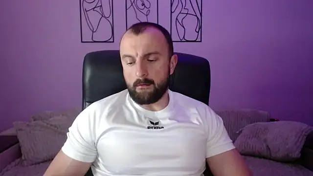brindlefly6969 online show from 05-08-26, 10:53