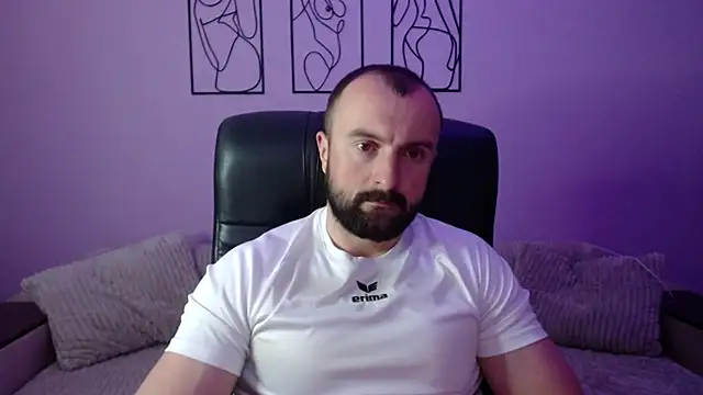 brindlefly6969 online show from 05-09-26, 10:42