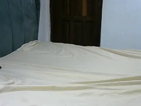 Snapshot of Addicted_2_youu chatting on 12-11-24, 02:11 Addicted 2 youu online show from 12-11-24, 02:11
