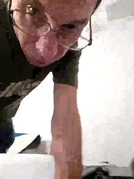 Iliketocooksquirt25 online show from 05-01-26, 04:17