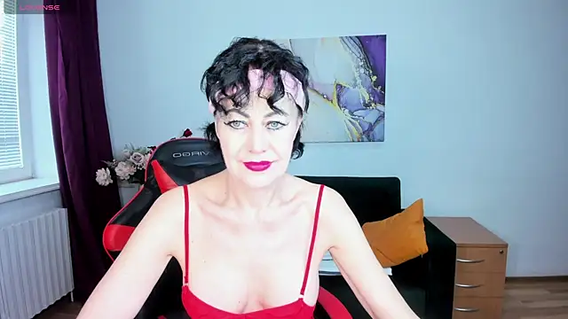 Silvia Wallec online show from 04-30-26, 05:36