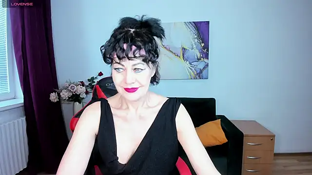 Silvia Wallec online show from 05-03-26, 05:13