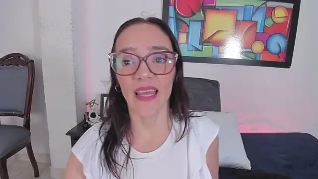 Jessica Herrera  online show from 11-20-25, 10:20