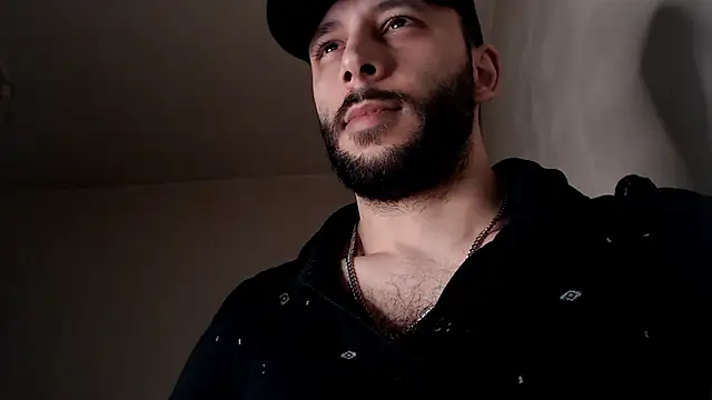 Snapshot of henryaxe chatting on 02-11-26, 11:15 henryaxe online show from 02-11-26, 11:15